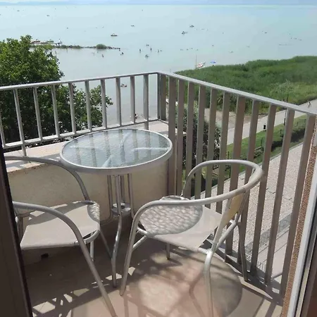 Club218 Lilly Wellness Apartman Apartment *
