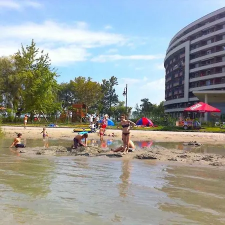 Club218 Lilly Wellness Apartman Siofok