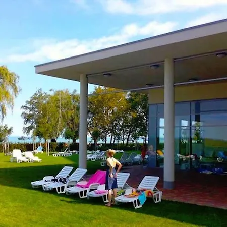 Апартаменты Club218 Lilly Wellness Apartman