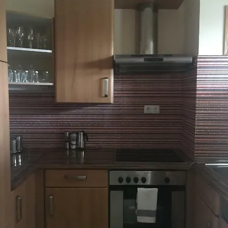 Club218 Lilly Wellness Apartman * Шиофок