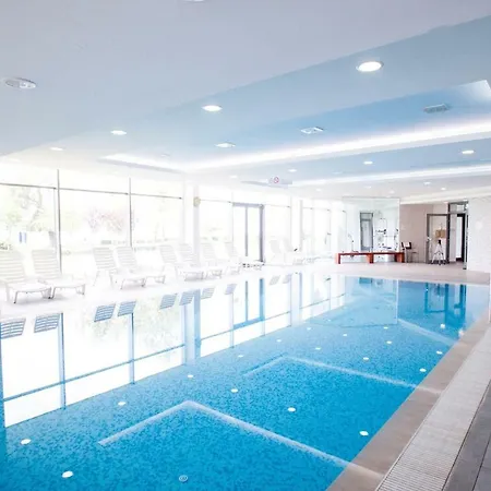 Club218 Lilly Wellness Apartman * Siofok